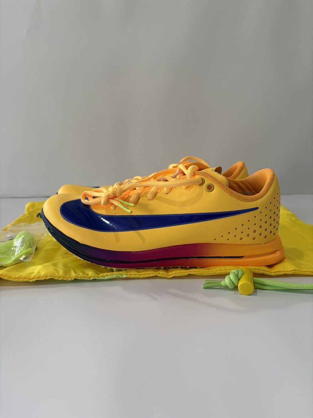 Nike Triple Jump Elite 3 Spikes Citron Pulse HV6425-800 Men Size 7 / 8.5 Women’s